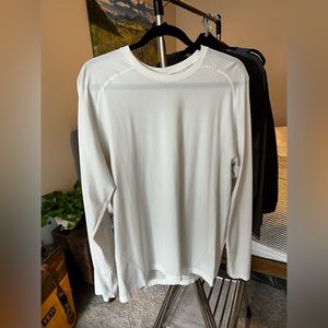 Lululemon Metal Vent Long Sleeve